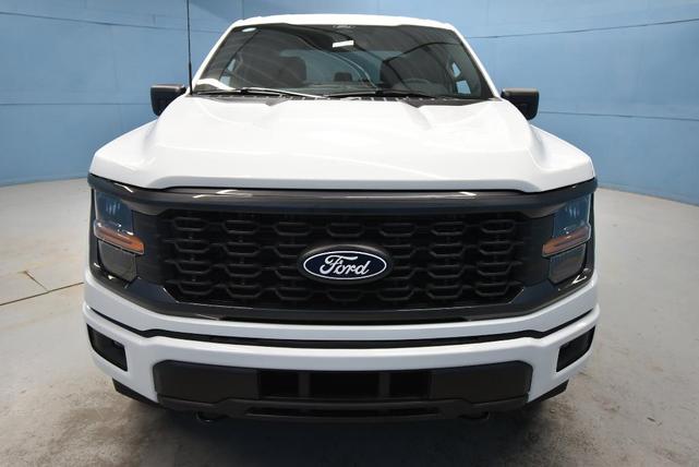Photo of 2025 Oxford White Ford F-150