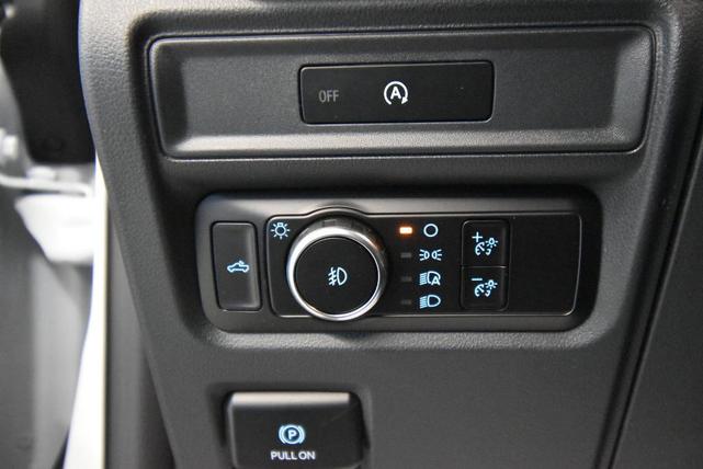 Photo of 2025 Oxford White Ford F-150