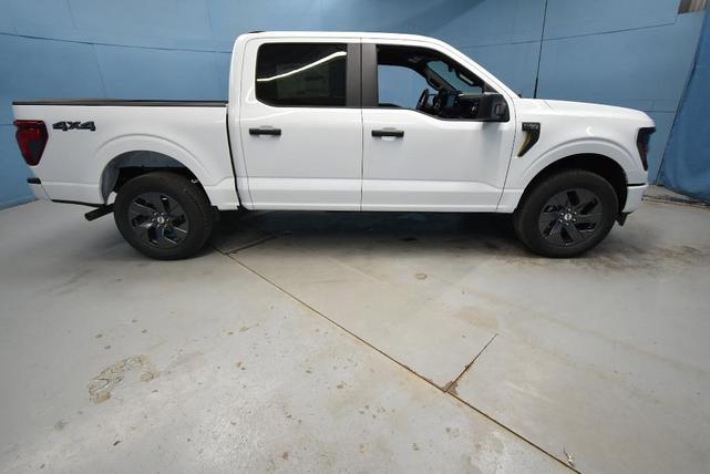 Photo of 2025 Oxford White Ford F-150