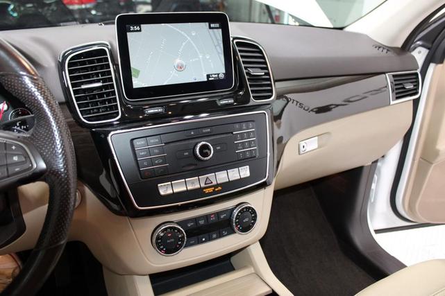 Photo of 2018 Polar White Mercedes-Benz GLE 350