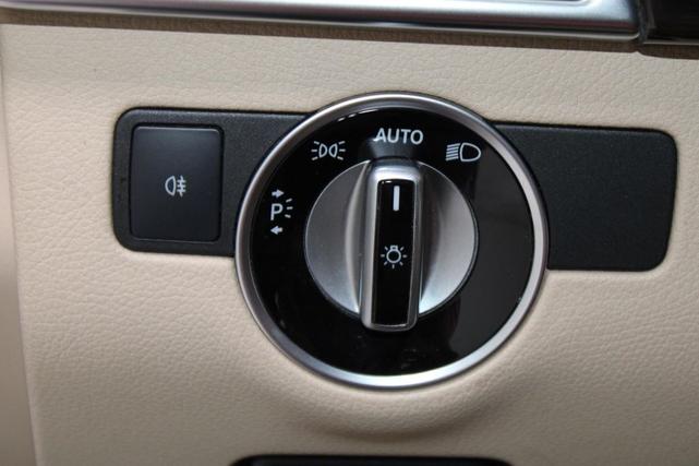 Photo of 2018 Polar White Mercedes-Benz GLE 350