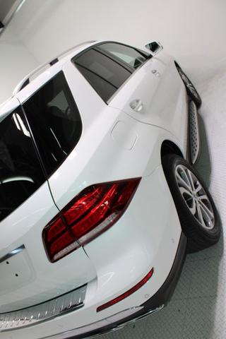 Photo of 2018 Polar White Mercedes-Benz GLE 350
