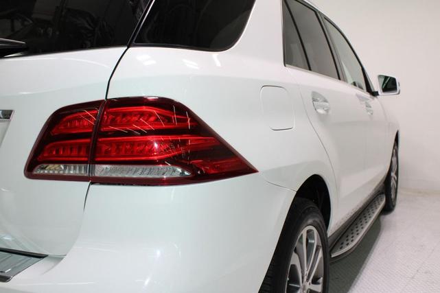 Photo of 2018 Polar White Mercedes-Benz GLE 350