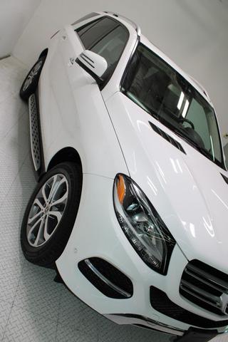 Photo of 2018 Polar White Mercedes-Benz GLE 350
