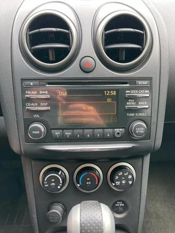 Photo of 2013 Gray Nissan Rogue