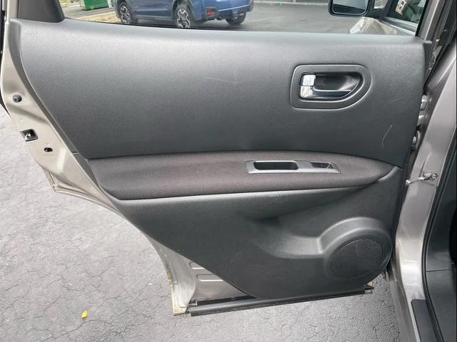 Photo of 2013 Gray Nissan Rogue