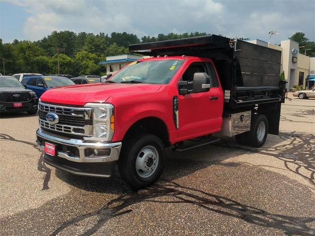 Photo of 2023 Oxford White Ford F-350