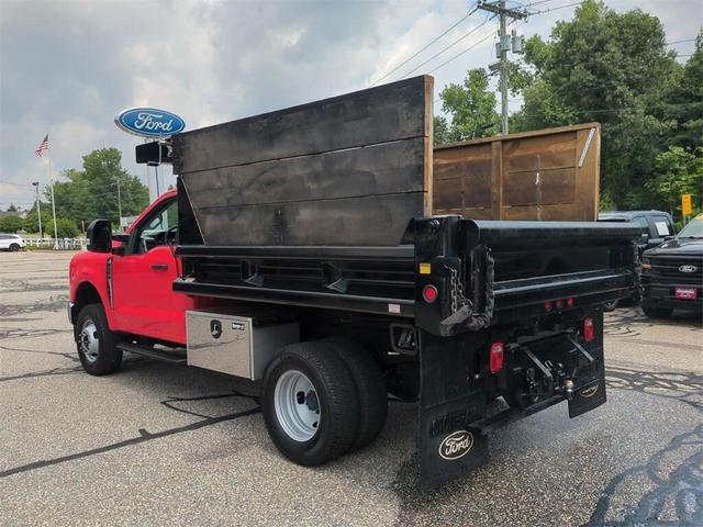 Photo of 2023 Oxford White Ford F-350