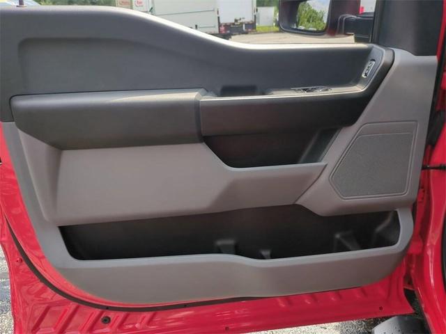Photo of 2023 Oxford White Ford F-350