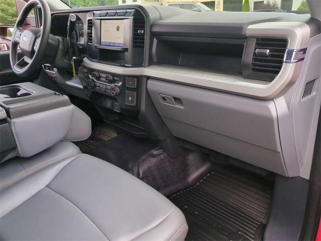 Photo of 2023 Oxford White Ford F-350