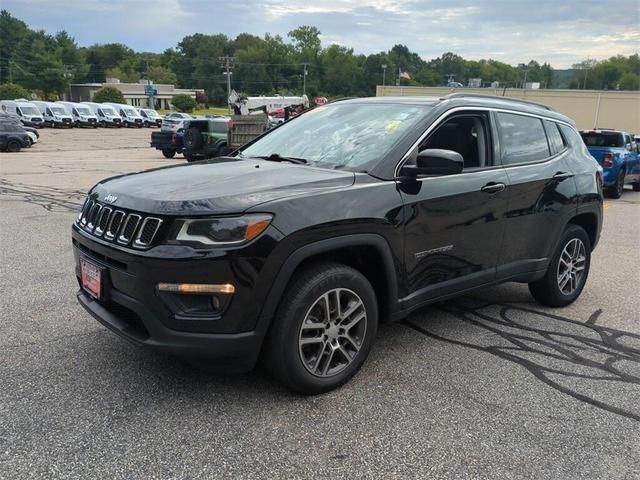 Photo of 2017 Diamond Black Crystal Pearlcoat Jeep New Compass