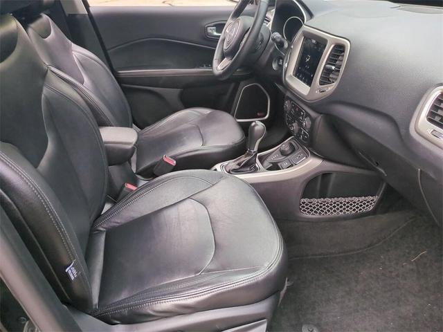 Photo of 2017 Diamond Black Crystal Pearlcoat Jeep New Compass