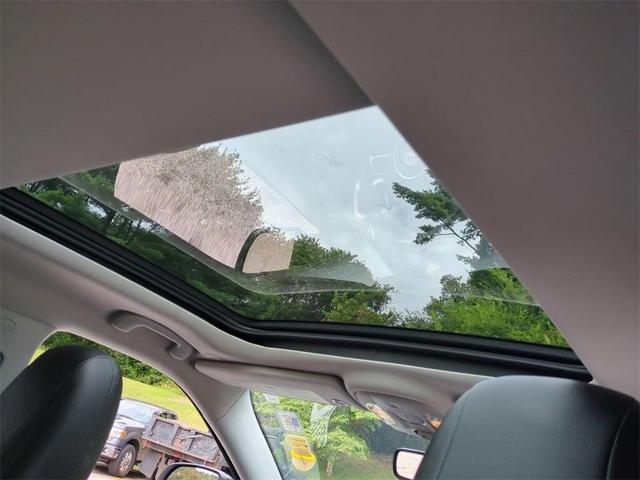 Photo of 2017 Diamond Black Crystal Pearlcoat Jeep New Compass