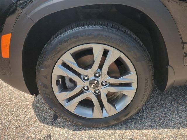 Photo of 2022 Cherry Black Kia Seltos