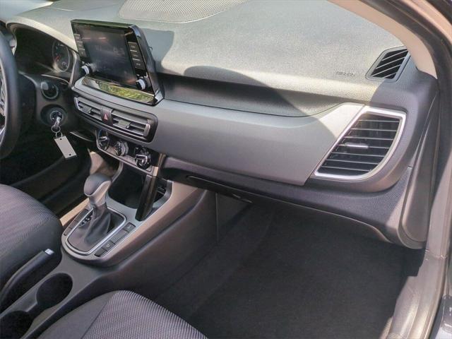 Photo of 2022 Cherry Black Kia Seltos
