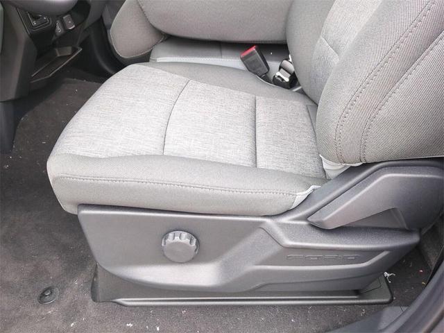 Photo of 2025 Oxford White Ford F-350