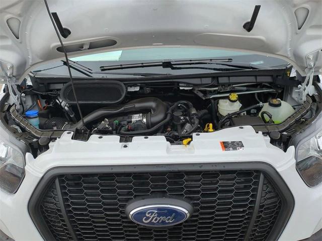 Photo of 2025 Oxford White Ford Transit-250