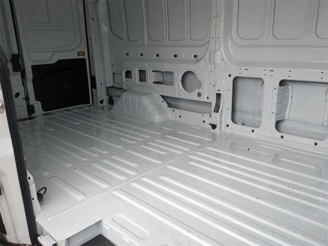 Photo of 2025 Oxford White Ford Transit-250