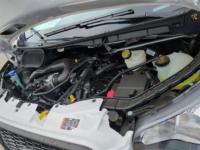 Photo of 2025 Oxford White Ford Transit-250