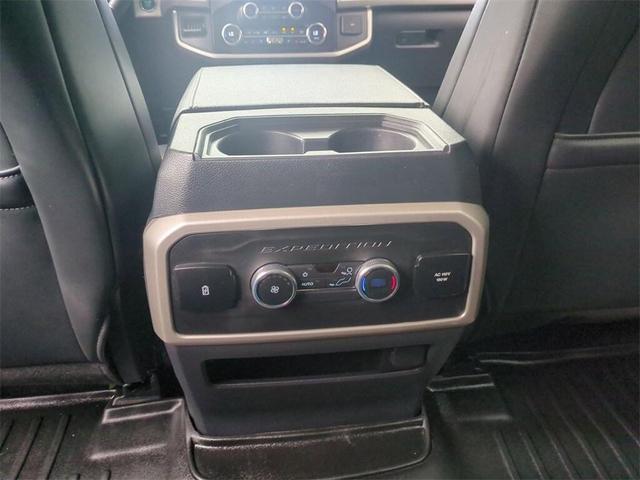 Photo of 2022 Agate Black Ford Expedition