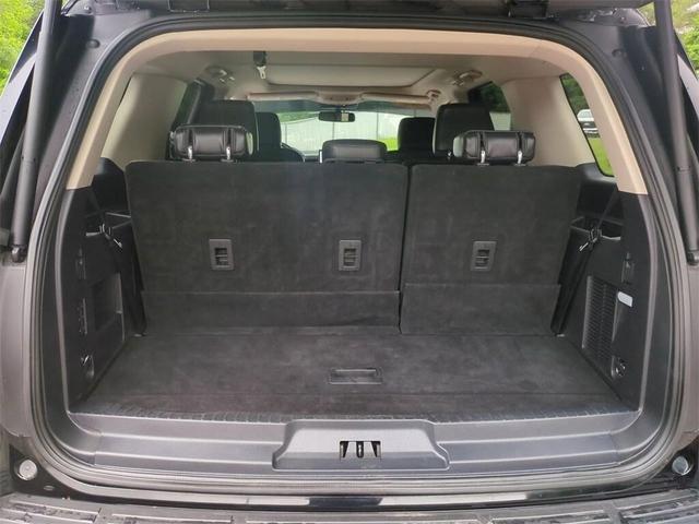 Photo of 2022 Agate Black Ford Expedition