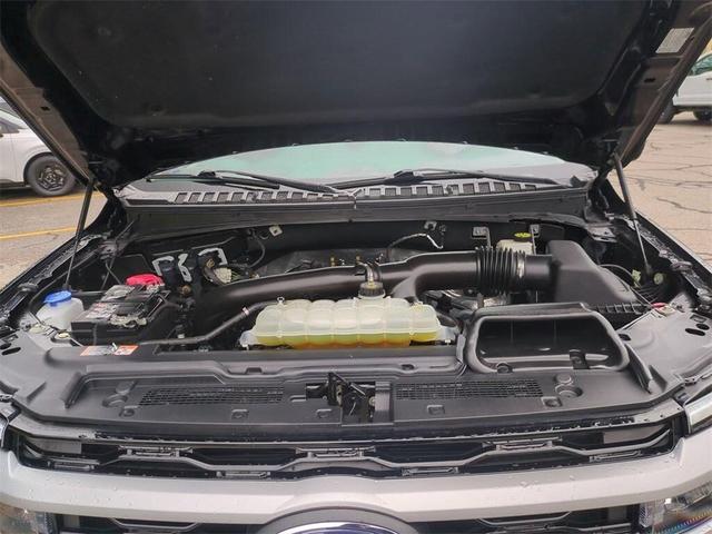 Photo of 2022 Agate Black Ford Expedition
