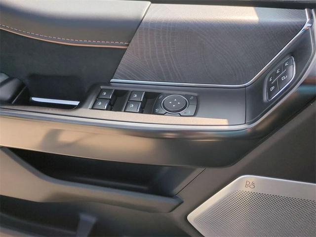 Photo of 2021 Smoked Quartz Metallic Tinted Clearcoat Ford F-150