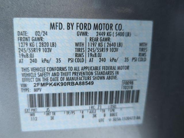 Photo of 2024 ICONIC SILVER Ford Edge
