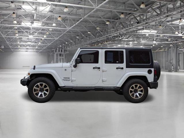 Photo of 2016 Bright White Clearcoat Jeep Wrangler Unlimited