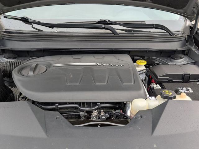 Photo of 2021 Sting-Gray Clearcoat Jeep Cherokee