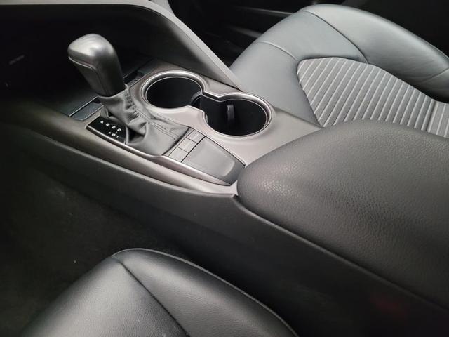 Photo of 2022 White Toyota Camry