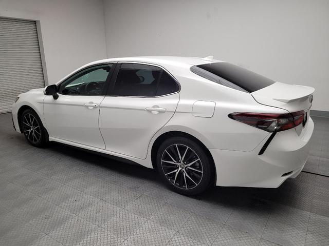 Photo of 2022 White Toyota Camry