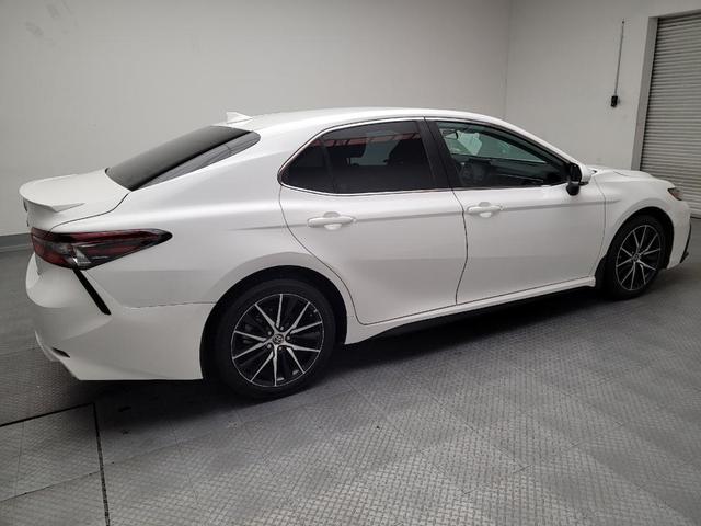 Photo of 2022 White Toyota Camry