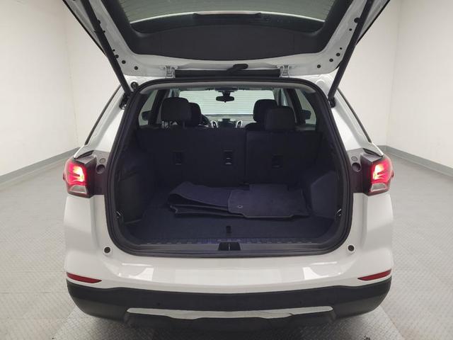 Photo of 2024 White Chevrolet Equinox