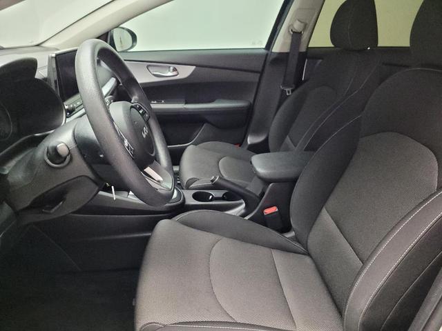 Photo of 2023 Deep Sea Blue Kia Forte
