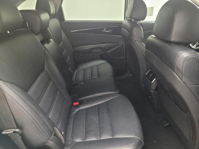 Photo of 2018 Snow White Pearl Kia Sorento