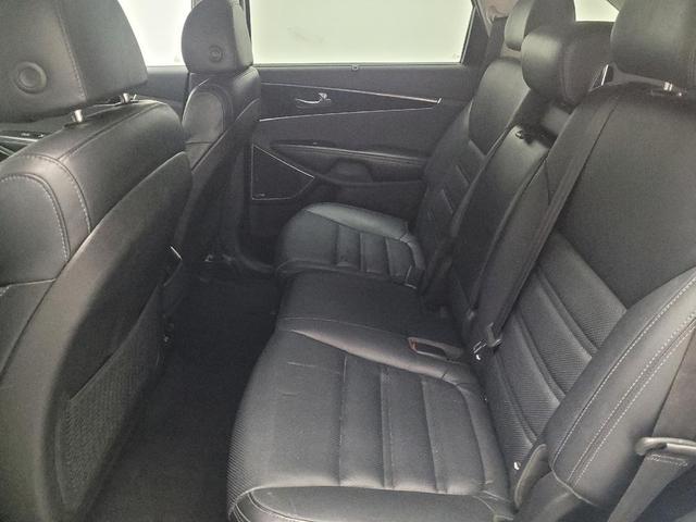 Photo of 2018 Snow White Pearl Kia Sorento