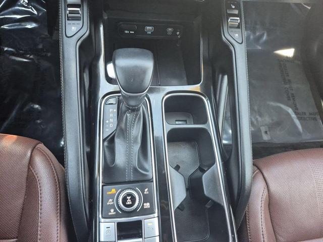 Photo of 2024 Ebony Black Kia Telluride