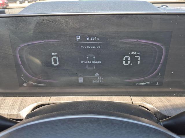 Photo of 2024 Ebony Black Kia Telluride
