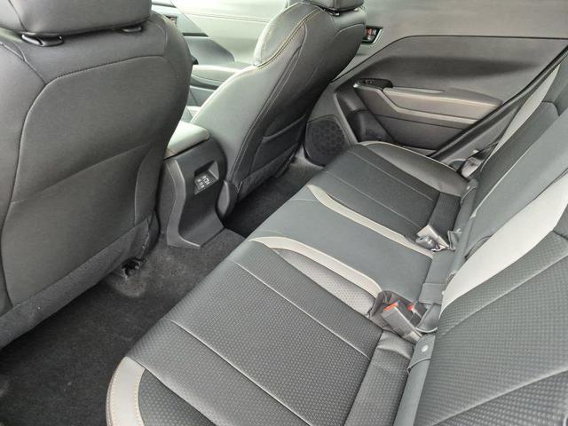 Photo of 2024 Crystal White Pearl Subaru Crosstrek