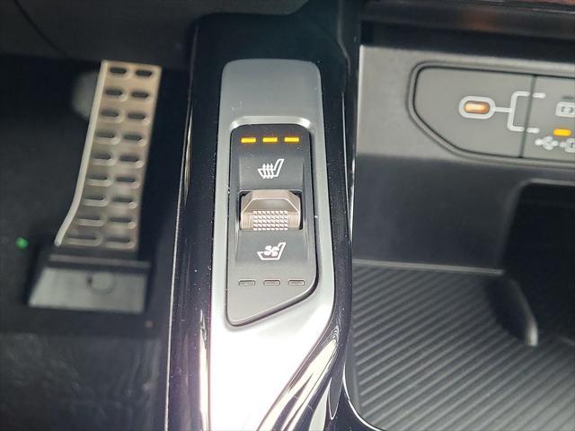 Photo of 2025 Mineral Blue Kia Sorento Hybrid