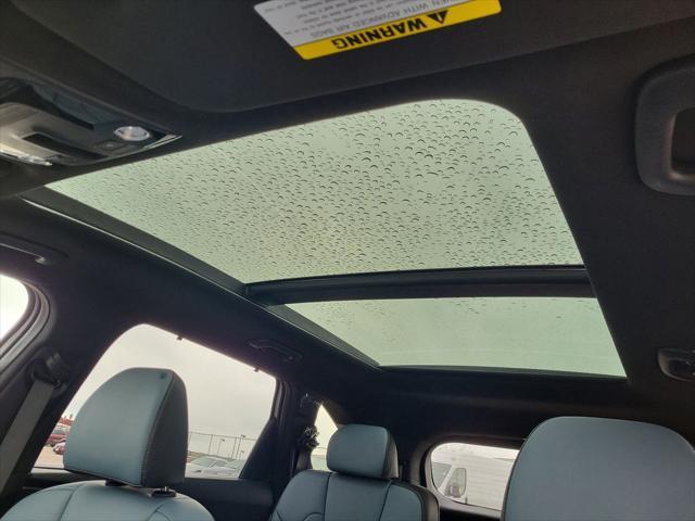 Photo of 2025 Mineral Blue Kia Sorento Hybrid