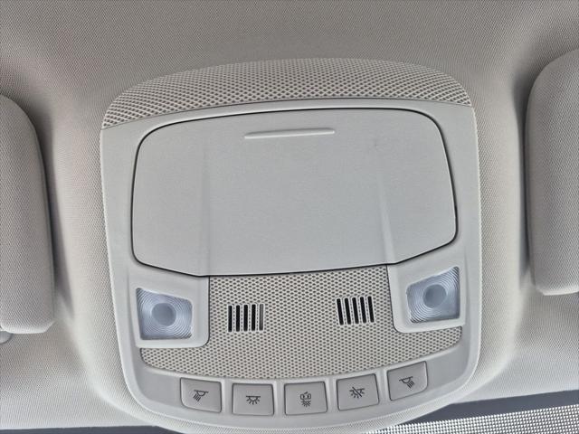 Photo of 2024 Black Metallic Ford Edge