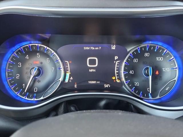Photo of 2019 Jazz Blue Pearlcoat Chrysler Pacifica