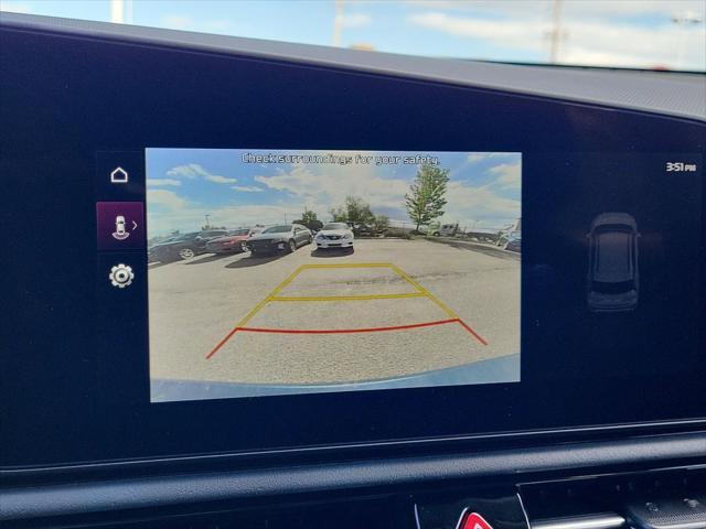 Photo of 2025 Cityscape Green Kia Niro EV