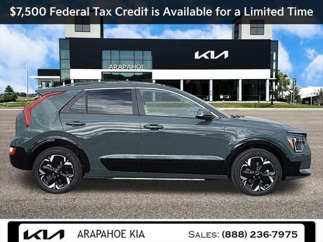 Photo of 2025 Cityscape Green Kia Niro EV