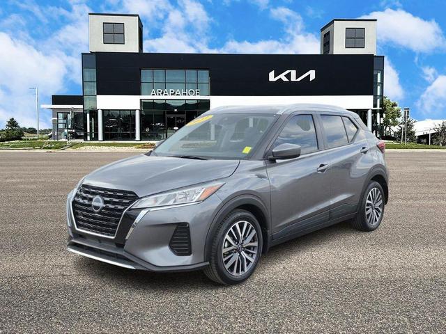 Photo of 2023 Gun Metallic Nissan Kicks