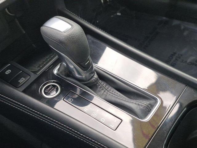 Photo of 2023 Gun Metallic Nissan Kicks