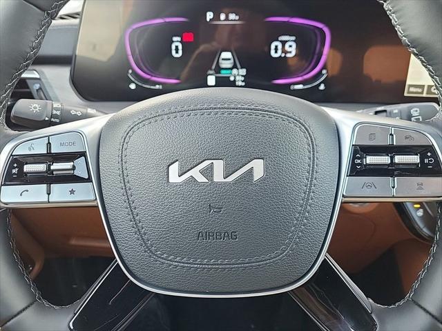 Photo of 2025 Gray Kia Telluride