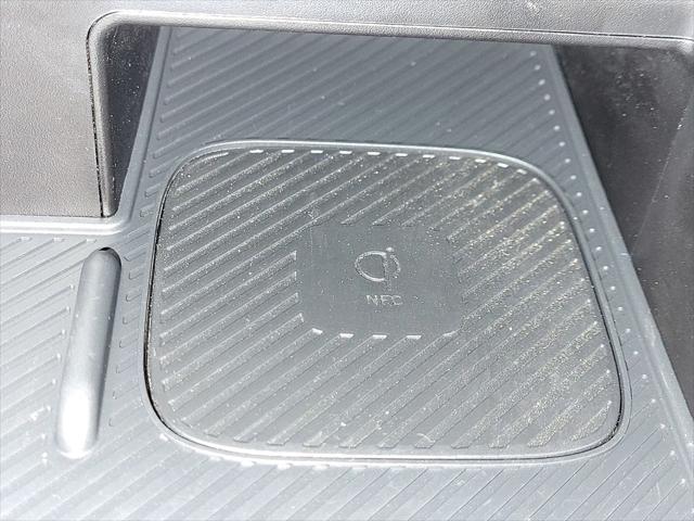 Photo of 2025 Steel Gray Kia Sorento Hybrid